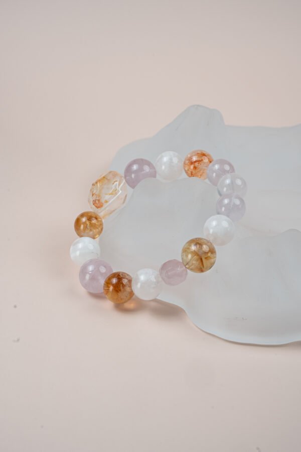 Infinity Bloom - Rabbit