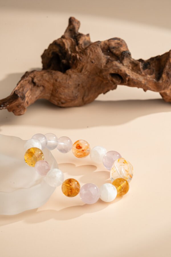 Infinity Bloom - Rabbit