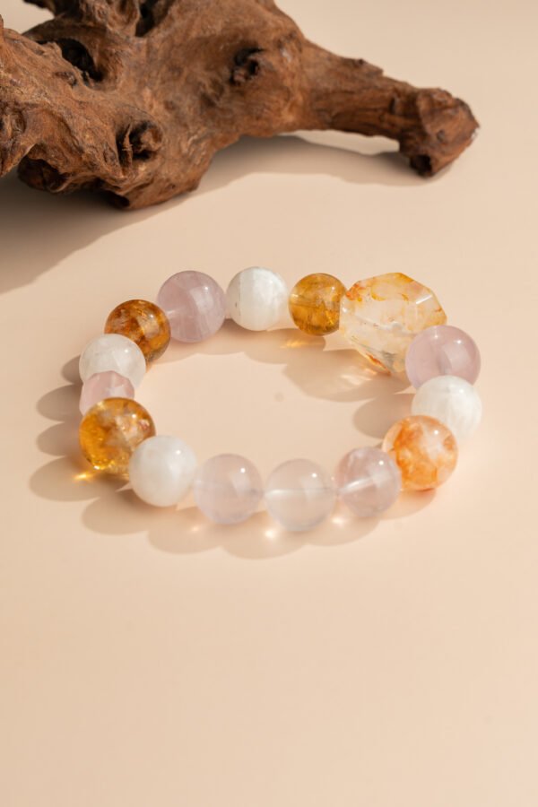 Infinity Bloom - Rabbit