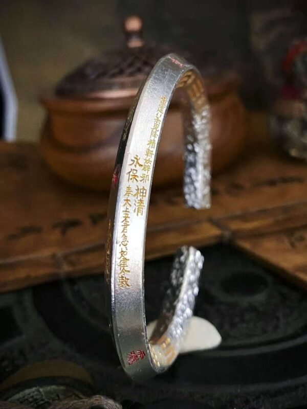 May you always be clear-headed, and may your inner world be hidden within your sleeve.