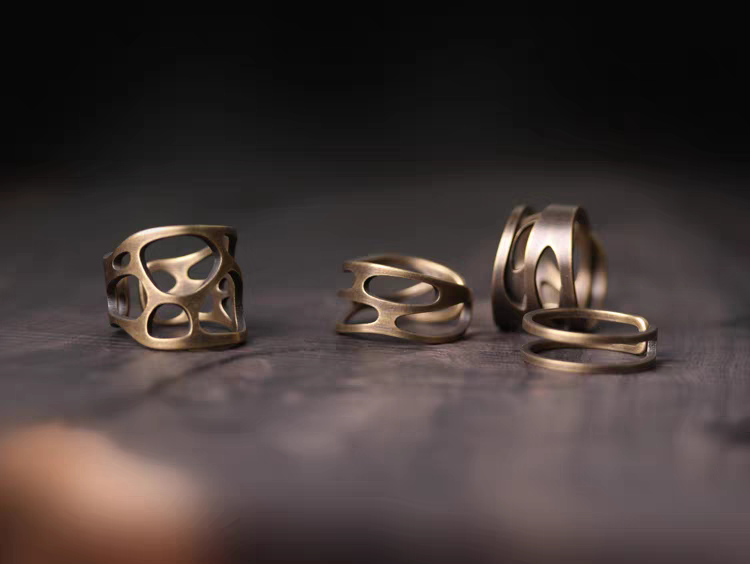 Wuji Xuanji (无极·玄机) Brass Openwork Ring - Image 6